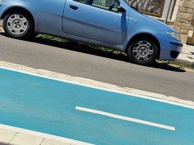 Usata Fiat Punto 69 CV (50 kW) 2003 Blu Utilitaria