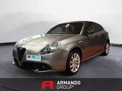 Usata Alfa Romeo Giulietta Super 120 CV (88 kW) 2018 Grigio Utilitaria