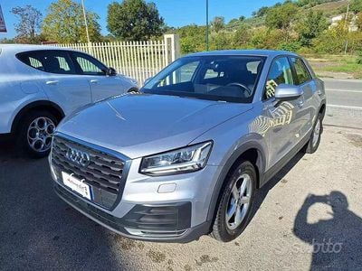 Begagnad Audi Q2 Business 149 HK (109 kW) 2020 Silver SUV