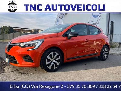Usata Renault Clio V SE 67 CV (49 kW) 2023 Arancione Berlina