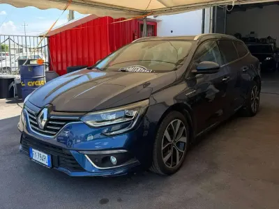 Usata Renault Mégane GrandTour Intens 116 CV (85 kW) 2019 Blu/azzurro Station wagon