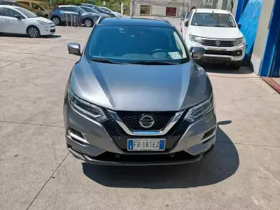 Usata Nissan Qashqai Tekna 116 CV (85 kW) 2018 Grigio SUV