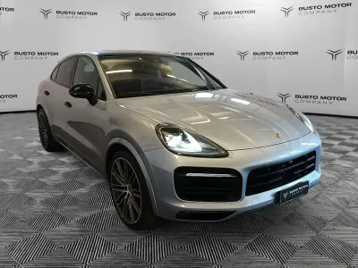 Usata Porsche Cayenne Coupe 462 CV (339 kW) 2019 Argento Coupé