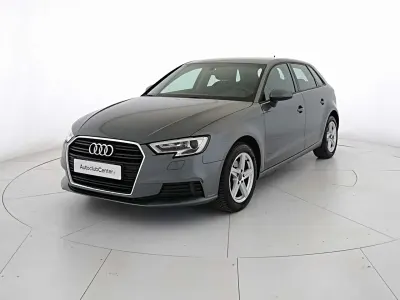 Usata Audi A3 Business 116 CV (85 kW) 2018 Grigio scuro Berlina