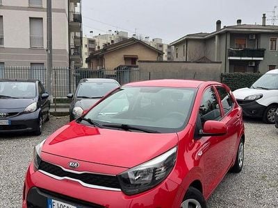Usata Kia Picanto Active 67 CV (49 kW) 2017 Rosso Utilitaria