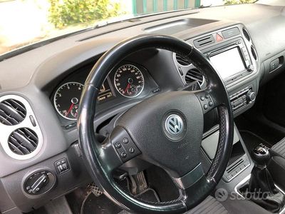 Usata VW Tiguan 140 CV (102 kW) 2010 Grigio SUV
