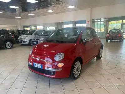 Usado Fiat 500 Lounge 86 CV (63 kW) 2012 Rojo Utilitario