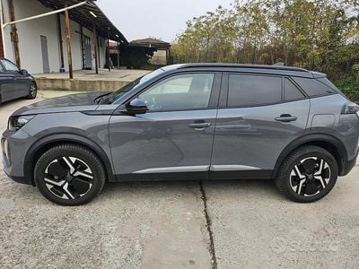 Begagnad Peugeot 2008 GT 131 HK (96 kW) 2024 Grå SUV