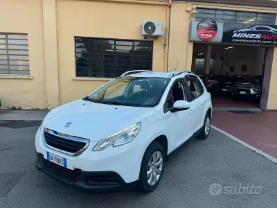 Usata Peugeot 2008 Allure 82 CV (60 kW) 2014 Bianco SUV