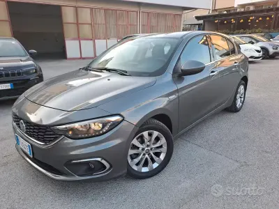 Usata Fiat Tipo Business 120 CV (88 kW) 2019 Grigio Berlina
