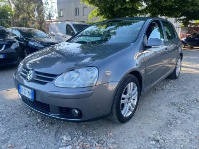 Usata VW Golf V Comfortline 102 CV (75 kW) 2007 Grigio Berlina