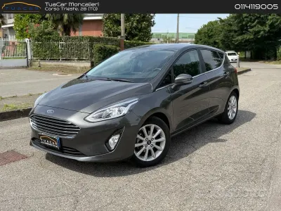 Usata Ford Fiesta Titanium 101 CV (74 kW) 2020 Grigio Utilitaria