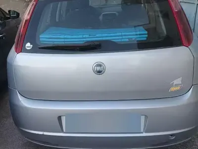 Usata Fiat Grande Punto 75 CV (55 kW) 2006 Grigio Utilitaria