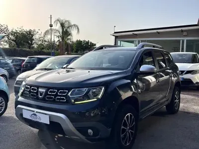 Usata Dacia Duster Prestige 114 CV (83 kW) 2018 Grigio SUV