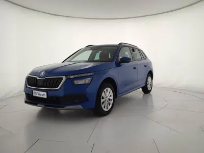 Usado Skoda Kamiq Ambition 110 CV (80 kW) 2024 Azul SUV