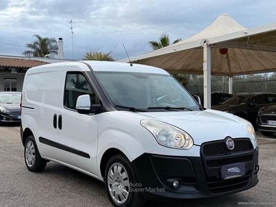 Usata Fiat Doblò 105 CV (77 kW) 2014 Bianco Monovolume