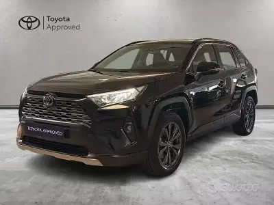 Usata Toyota RAV4 Hybrid 222 CV (163 kW) 2022 Nero SUV