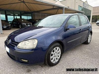Usata VW Golf IV Comfortline 104 CV (76 kW) 2005 Blu Berlina