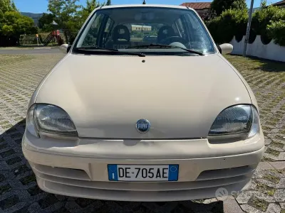 Usata Fiat 600 Anniversary 54 CV (39 kW) 2007 Beige Utilitaria