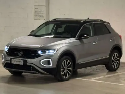 Usata VW T-Roc Style 150 CV (110 kW) 2022 Argento SUV