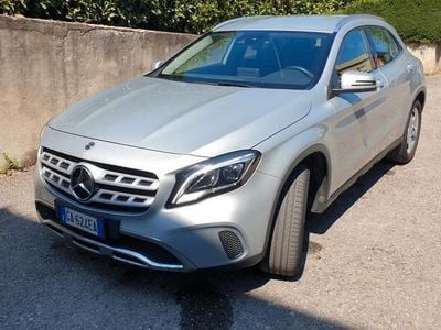 Usata Mercedes GLA180 Business 122 CV (89 kW) 2020 Grigio SUV
