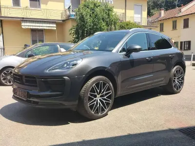 Usata Porsche Macan 245 CV (180 kW) 2022 Grigio SUV