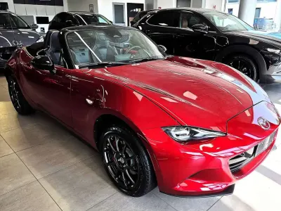 Nuova Mazda MX5 Homura-Line 132 CV (97 kW) 2026 Rosso Cabrio