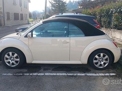 Usata VW New Beetle 2003 Utilitaria