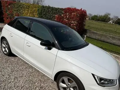 Usata Audi A1 Sportback Ambition 105 CV (77 kW) 2015 Utilitaria