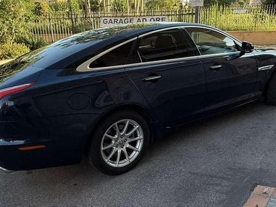 Usata Jaguar XJ Premium Luxury 275 CV (202 kW) 2011 Blu/azzurro Berlina