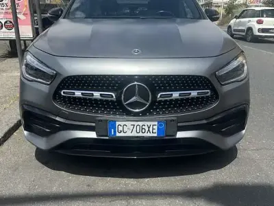 Käytetty Mercedes GLA200 AMG Line Premium Plus 150 HP (110 kW) 2020 Katumaasturi