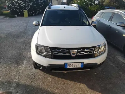 Usata Dacia Duster Ambiance 105 CV (77 kW) 2016 SUV