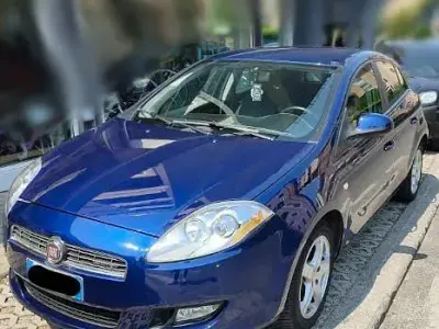 Usata Fiat Bravo Dynamic 90 CV (66 kW) 2009 Blu Utilitaria