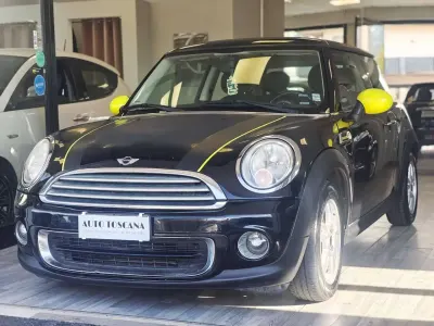 Usata Mini ONE 75 CV (55 kW) 2012 Nero Utilitaria