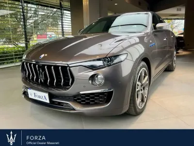 Usata Maserati Levante GT 330 CV (242 kW) 2022 Grigio maratea SUV