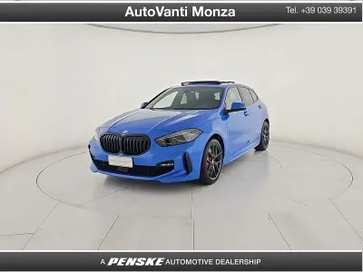 Usata BMW 116 M Sport 116 CV (85 kW) 2023 Blu/azzurro Utilitaria