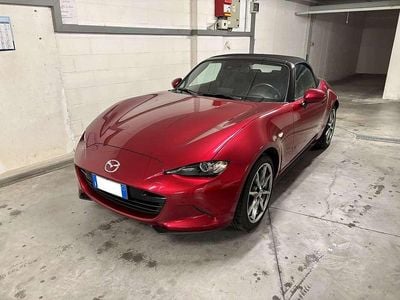 Usata Mazda MX5 Exclusive-Line 184 CV (135 kW) 2023 Rosso Cabrio