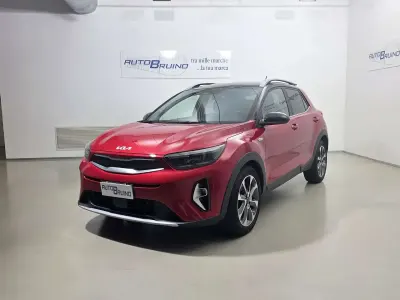 Usata Kia Stonic Style 101 CV (74 kW) 2022 Rosso SUV