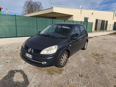 Usata Renault Scénic II Dynamique 106 CV (77 kW) 2008 Monovolume