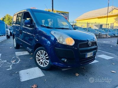 Usata Fiat Doblò Emotion 90 CV (66 kW) 2010 Blu Monovolume