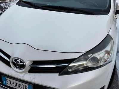 Usata Toyota Verso 132 CV (97 kW) 2017 Monovolume