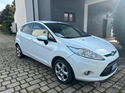 usata Ford Fiesta 1.4 GPL 71kw 97cv titanium 2010