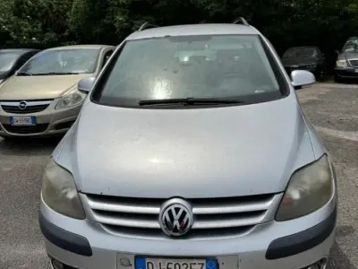 Usata VW Golf Plus Cross Comfortline 105 CV (77 kW) 2007 Grigio Monovolume