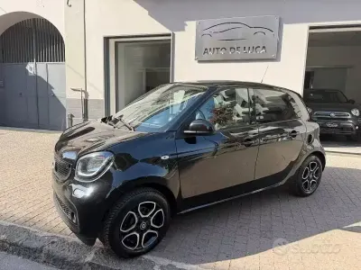 Usata Smart ForFour Prime 90 CV (66 kW) 2019 Nero Utilitaria