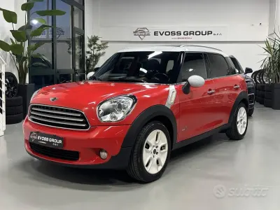 Usata Mini Cooper D Countryman 111 CV (81 kW) 2012 Rosso SUV