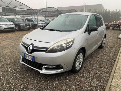 Usata Renault Scénic III 110 CV (80 kW) 2015 Grigio Monovolume