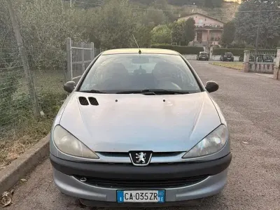 Usata Peugeot 206 75 CV (55 kW) 2002 Berlina