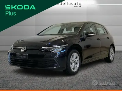 Usata VW Golf VIII Life 116 CV (85 kW) 2023 Berlina