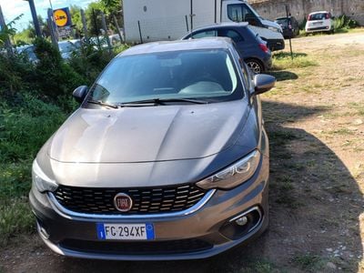 Usata Fiat Tipo Lounge 95 CV (69 kW) 2017 Grigio Berlina