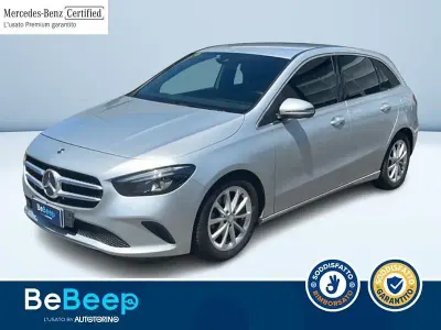 Usata Mercedes B180 116 CV (85 kW) 2020 Argento metallizzato Utilitaria